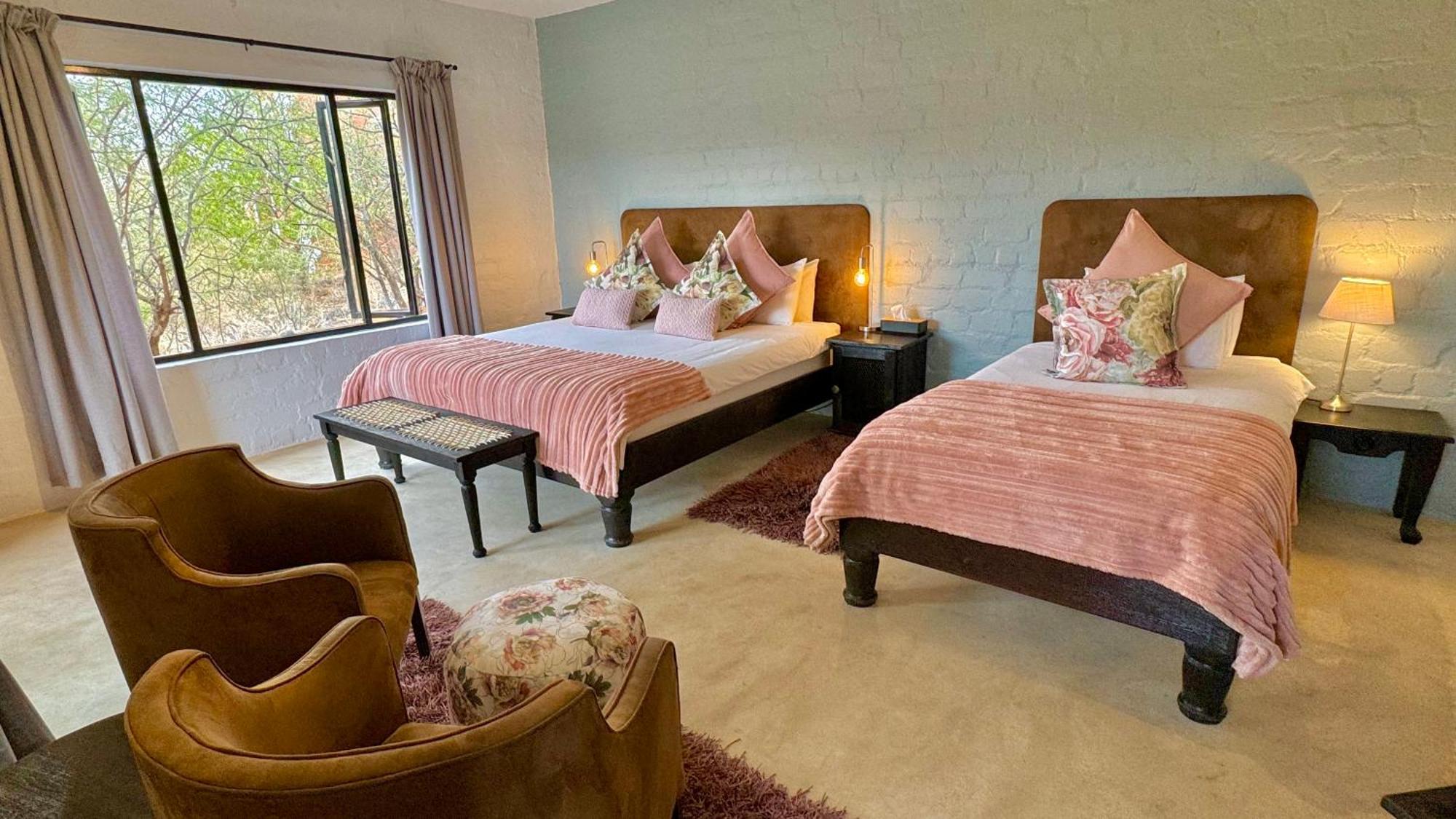 River Crossing Lodge Windhoek Exterior foto